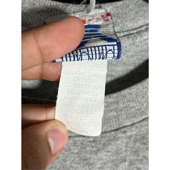 Vintage Y2K The Voices In My Head Funny Parody Tee - Picture 5 of 5